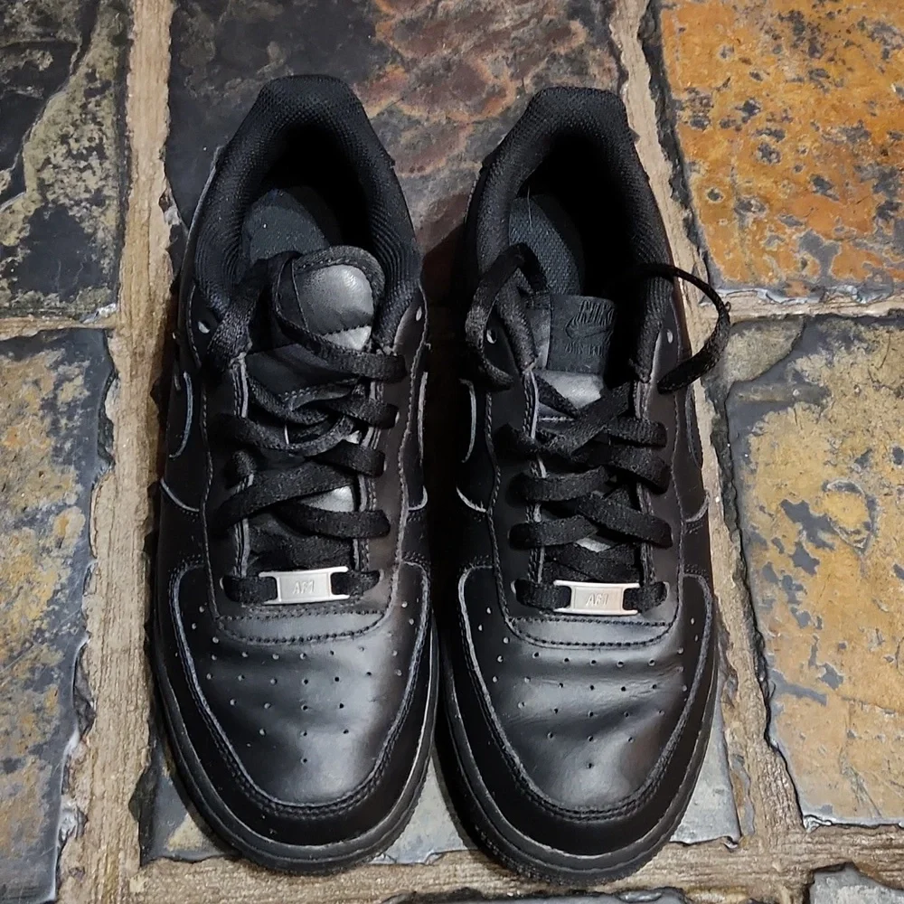 Nike AF 1. Size 7 Youth - Picture 1 of 11